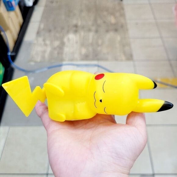 Brand New Pokemon Pikachu Bed Light #1 - Picture 6 of 7